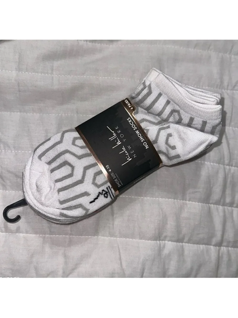 nicole miller Ladies 6 Pack No Show Ankle Socks White Pink Green Gray